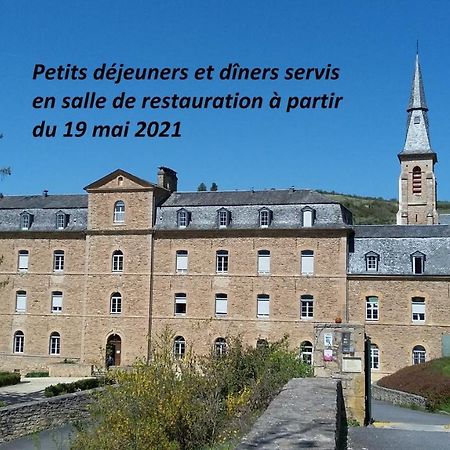 Accueil Du Couvent De Malet Hotell Saint-Côme-dʼOlt Eksteriør bilde