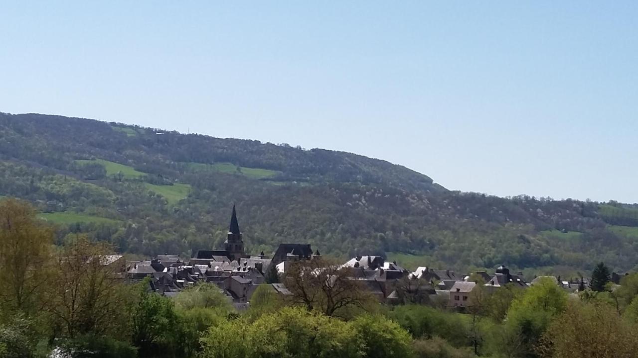 Accueil Du Couvent De Malet Hotell Saint-Côme-dʼOlt Eksteriør bilde